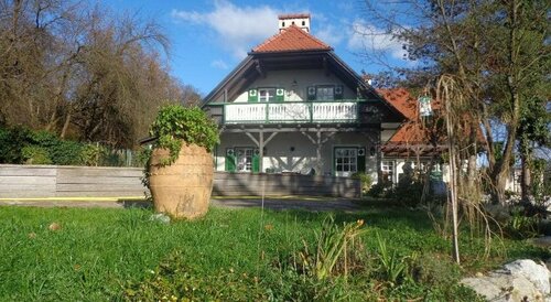 Hirschenhof, Забронировать Отель Mariatrost Грац
