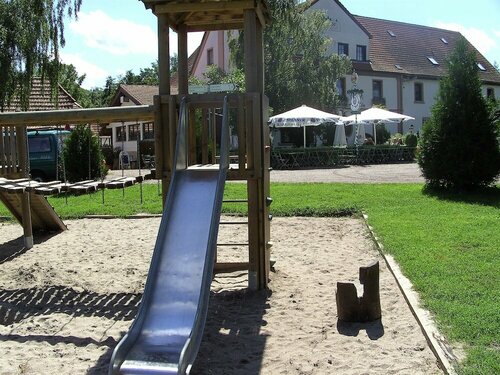 Waldhaus Knittelsheimer Mühle, Забронировать Отель Отели Книттельсхайм с парковкой, Парковка