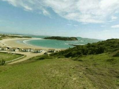 Pousada Porto Canal, Забронировать Гостевой дом Отели Кабу-Фриу с парковкой, рядом с Porto Rocha  Square, Парковка