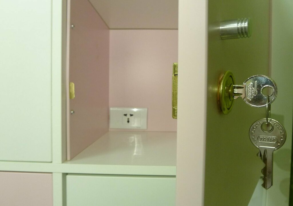 Center.Center Hostel