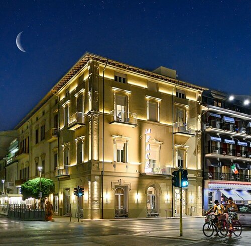 Hotel La Pace, Забронировать Отель Отели Виареджо 3 звезды, 3*