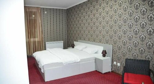 Dream Hotel, Забронировать Отель Отели Кишинева 3 звезды, рядом с Birth of Christ Cathedral, 3*