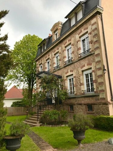 Les Jardins d'Aïka, Reserva ahora Hostal o pensión Hoteles en Lorena con piscina, Piscina