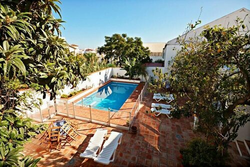 Hostal La Posada, Забронировать Хостел Отели Конил-де-ла-Фронтера с бассейном, Бассейн