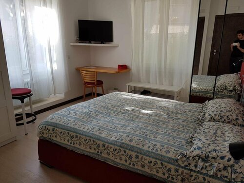 B&B Rosa Blu, Book Hotel Hotels in Como with Parking, Parking