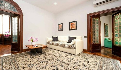 Scent of Rome, Book Hotel Rom Lazio