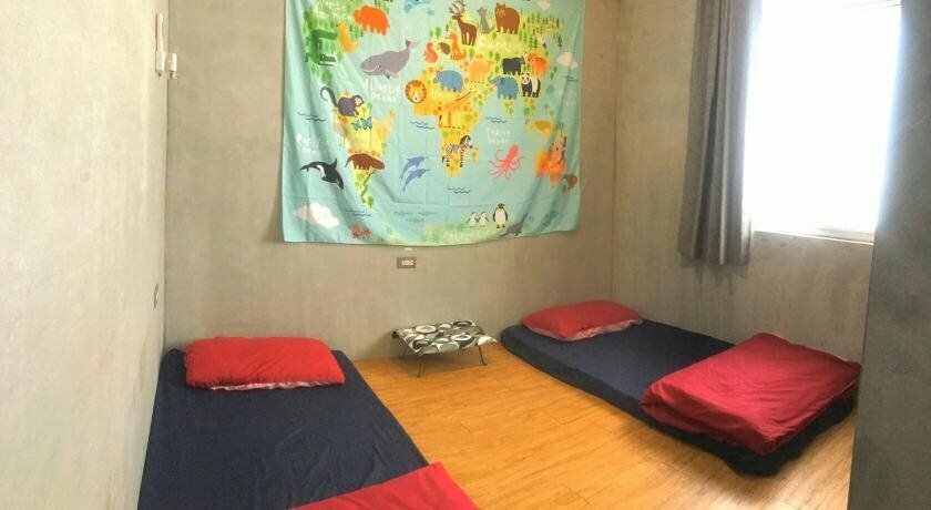 MatchBox Hostel