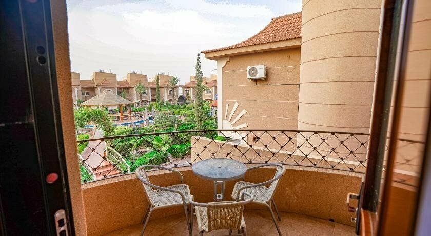 Meral Oasis Hotel Villas