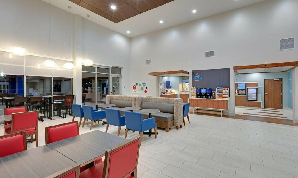 Holiday Inn Express & Suites - Dallas NW HWY - Love Field by IHG