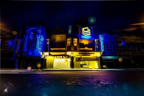 Golden Roof Hotel, Seri Iskandar, Buchen Sie Hotel Seri Iskandar Perak