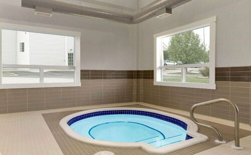 Days Inn & Suites by Wyndham Warman, Buchen Sie Hotel Warman Saskatchewan