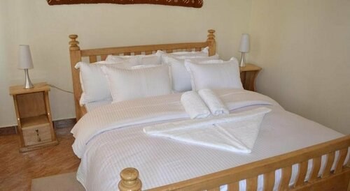 La Fève Bed & Breakfast, Rezerwuj Hotel Entebbe Amagoro A Central