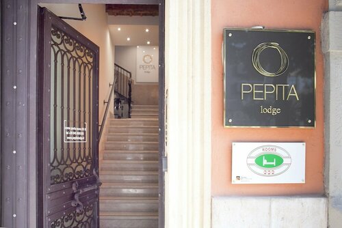 Pepita Lodge, Забронировать Гостевой дом исторический центр Верона, рядом с Площадь Пьяцца-делле-Эрбе