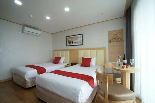 Shin Shin Hotel Jeju City, Забронировать Отель Отели Jeju City 4 звезды, 4*