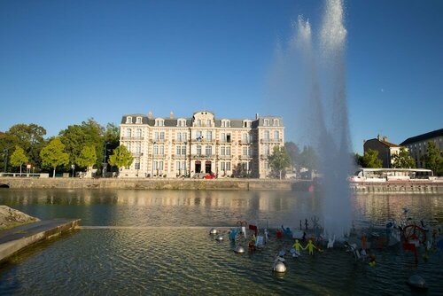 Les Jardins du Mess, Réserver Hôtel Hôtels 4 étoiles à Meuse, 4*