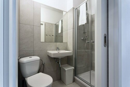 Atlas Hotel Garni, Boek Hotel Hotels in Praag met parkeren, Parkeren
