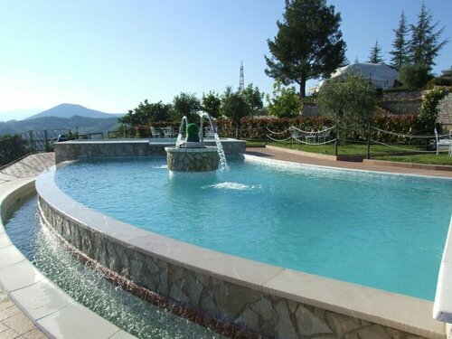 La Castellaia Resort, Reservar Resort Fabriano Marcas
