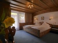 Hotel Garni Antonius, Rezervați Hotel Hoteluri în Lech - Zürs cu parcare, Parcare