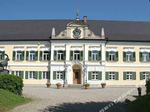 Hotel zur Schloss-Schmiede, Забронировать Отель Меринг Bavarian Swabia