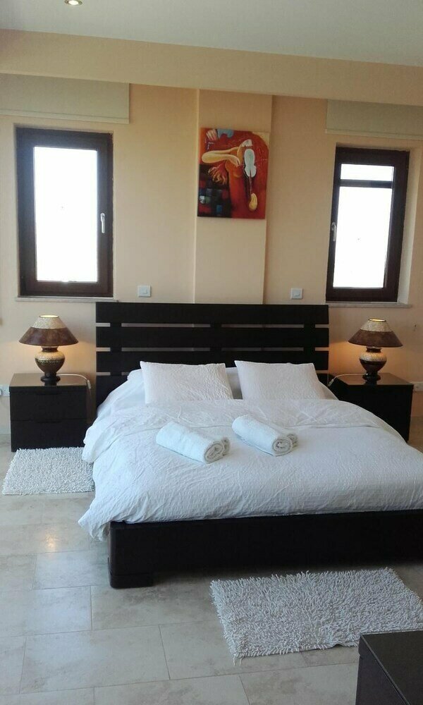 Starlit Villa