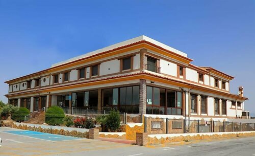 Hotel Restaurante Dama de Baza, Varaa Hotelli Granada SPA-hotellit, SPA