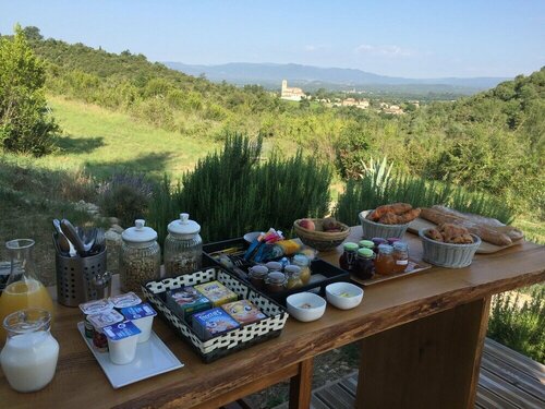 Les Agaves, Book Pension Hoteller i Rhône-Alps med parkering, Parkering