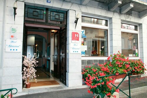 Hotel Christian, Book Hotel Cauterets Pyrenees National Park