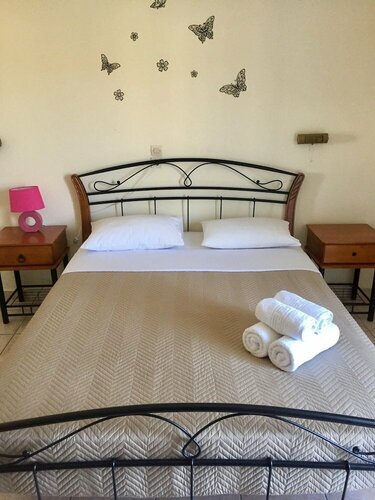 Georgia Studios, Забронировать Отель Отели Аморгоса с парковкой, рядом с Порт Катаполы, Парковка