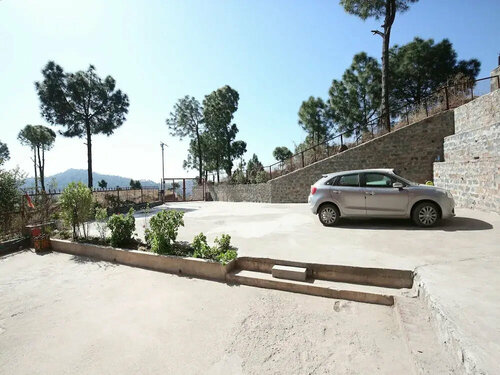 OYO 12734 Home Valley View Studio Kasauli, Book Hotel Solan 