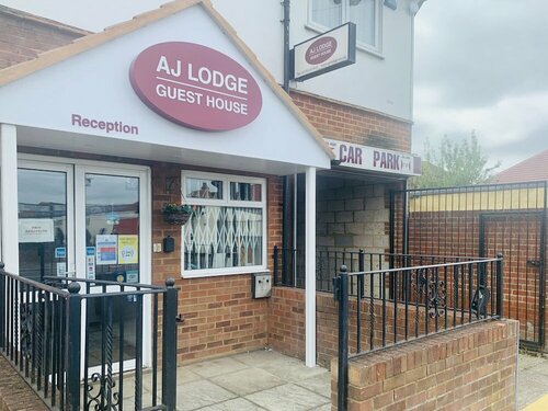 AJ Lodge, Boek Bed and Breakfast Hotels in Slough met parkeren, Parkeren