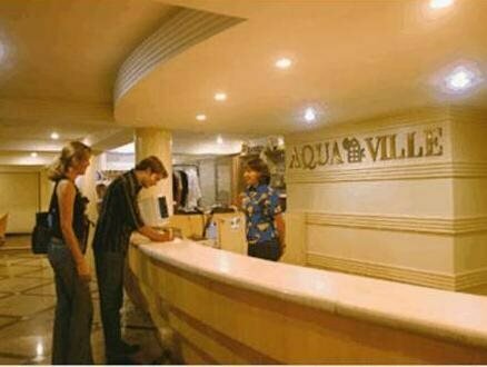 Aquaville Aquiraz Hotel, Забронировать Отель Отели Акирас с бассейном, рядом с Аквапарк Beach Park, Бассейн