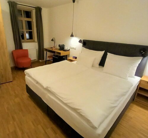 Altstadthotel Alt & Jung, Забронировать Отель Отели Регенсбурга с завтраком, рядом с Altes Rathaus, Завтраки