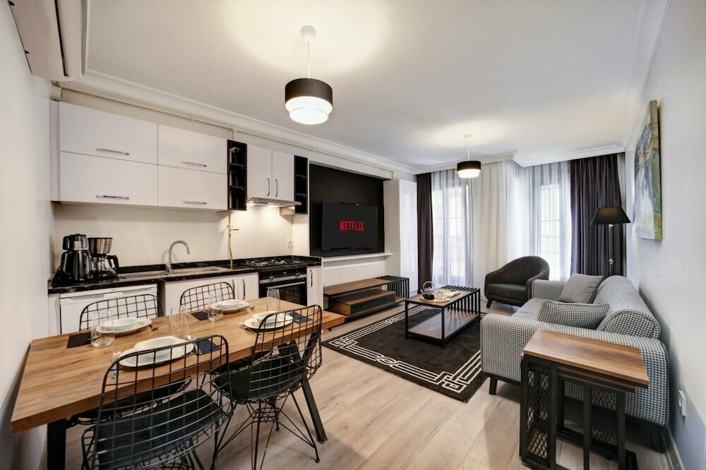 Etiz Hotels & Residences