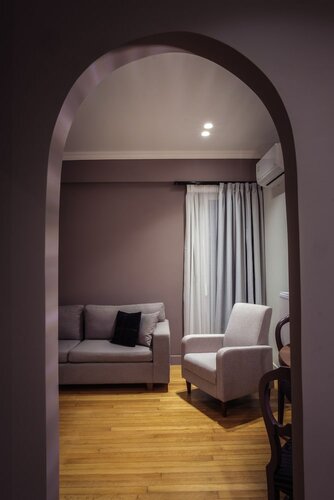 K23 Color Suites, Забронировать Гостевой дом Отели Афины с парковкой, рядом с Эпиграфический музей, Парковка