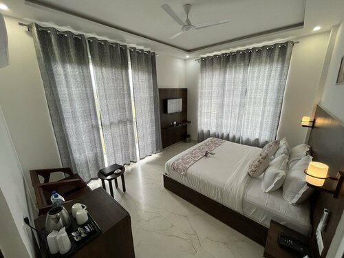 Click Collection The Abode, Dharamshala, Забронировать Отель Отели Надди с завтраком, Завтраки