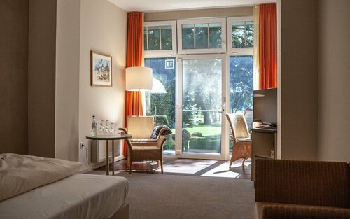 Hotel und Restaurant Zum Rittmeister, Rezervați Hotel Hoteluri în Potsdam-Mittelmark cu parcare, Parcare