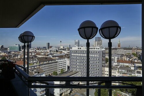 Clayton Hotel Düsseldorf, Забронировать Отель Отели Дюссельдорфа с бассейном, рядом с Kaufhof, Бассейн