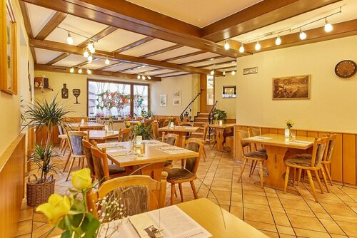 Hotel-Restaurant Ehses, Забронировать Отель Цельтинген-Рахтиг Хунсрюк
