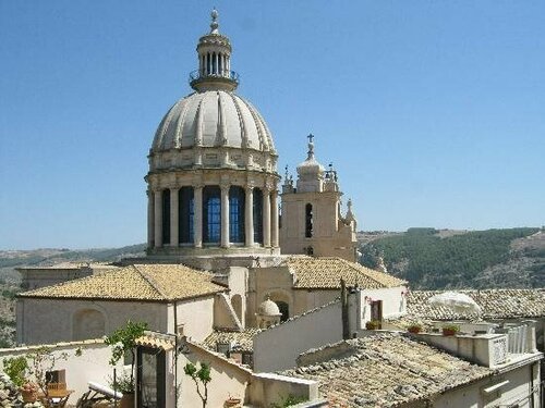 Villa Adriana B&B, Book Bed and Breakfast Comiso Noto Valley