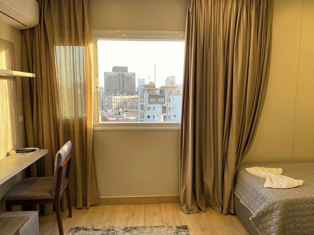 Holy Sheet Plus - Boutique Hotel