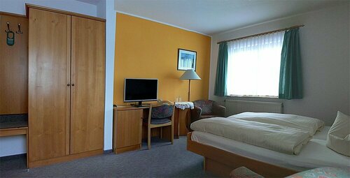 Puschke, Book Hotel Augustusburg Ore Mountains