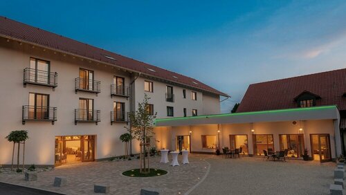 Gasthaus Forster am See - Eching bei Landshut, Prenota Hotel Hotel 3 stelle a Baviera, 3*