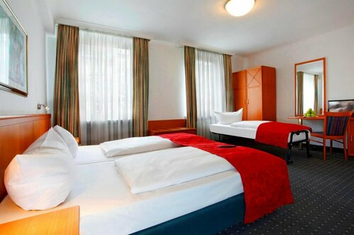 INA Hotel Royal, Забронировать Отель Отели Кельна 3 звезды, рядом с Центральный железнодорожный вокзал Кельна, 3*