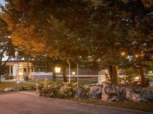 Hydepark, Забронировать Отель Отели Swabian Alps с питанием, Пансион
