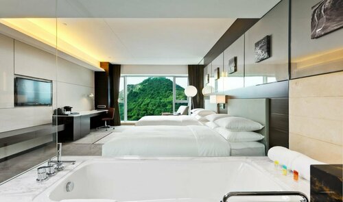 Wyndham Garden Yuhuan Downtown, Забронировать Отель Отели Юйхуань с парковкой, Парковка