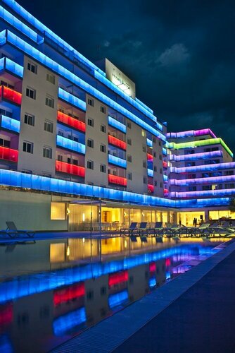 Hotel Europa Splash & Spa, Забронировать Курортный отель Отели Мальграт-де-Мар 4 звезды, 4*