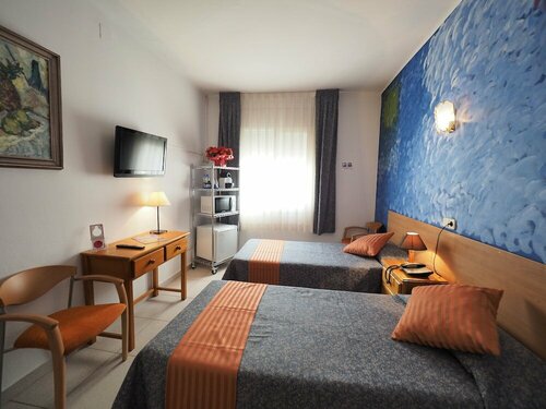 Hotel Montserrat, Забронировать Отель Ситжес Коста-дель-Гарраф