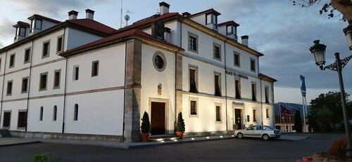 Palacio de La Magdalena Hotel, Забронировать Отель Отели Сото-дель-Барко с парковкой, Парковка