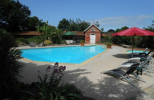 Hôtel Manoir de la Barbacane, Buchen Sie Hotel Cholet 