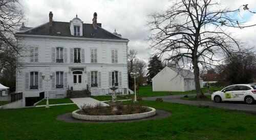 Hostellerie du Châtel Les Billettes, Забронировать Отель Самуа-Сюр-Сен Seine-et-Marne